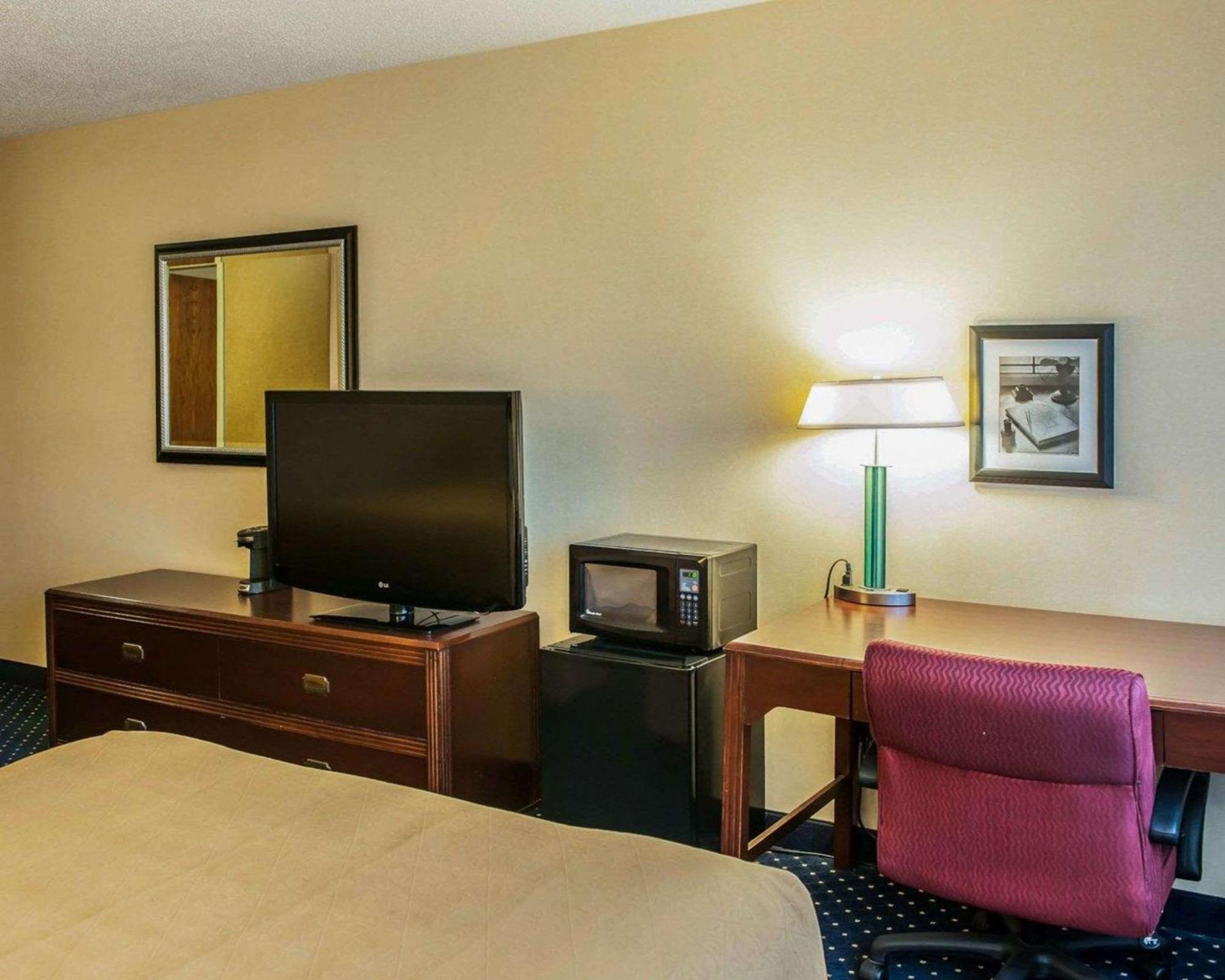 Quality Inn & Suites Goshen Exterior foto
